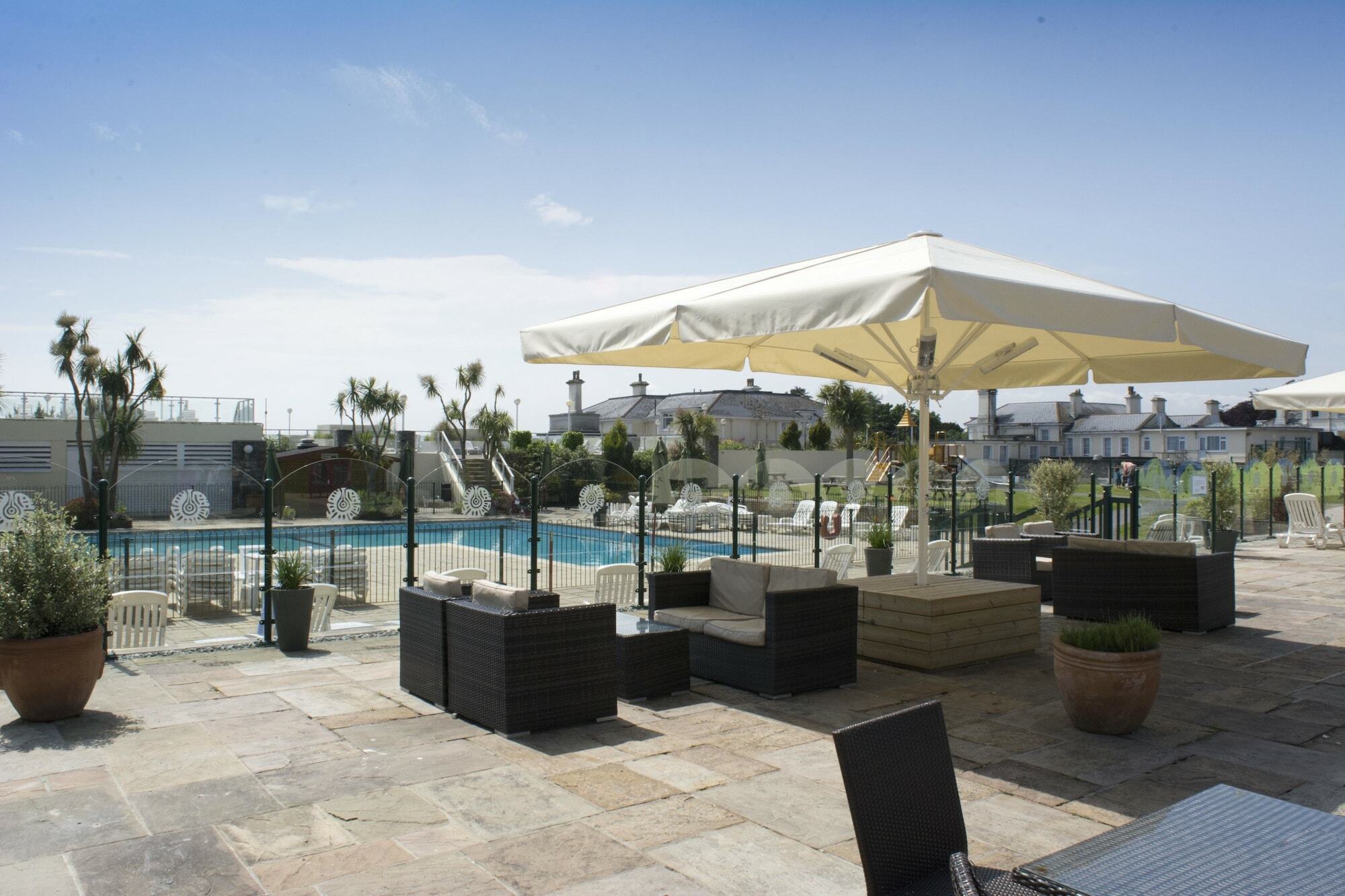 Tlh Carlton Hotel And Spa - Tlh Leisure And Entertainment Resort Torquay Exteriör bild